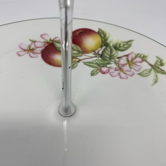 Ashbury Serving Plate with Handle - Picture 8 of 14